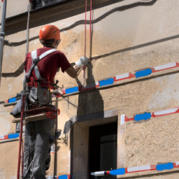 Peinture façade : changez l'apparence de votre maison avec une nouvelle couleur éclatante Etaples